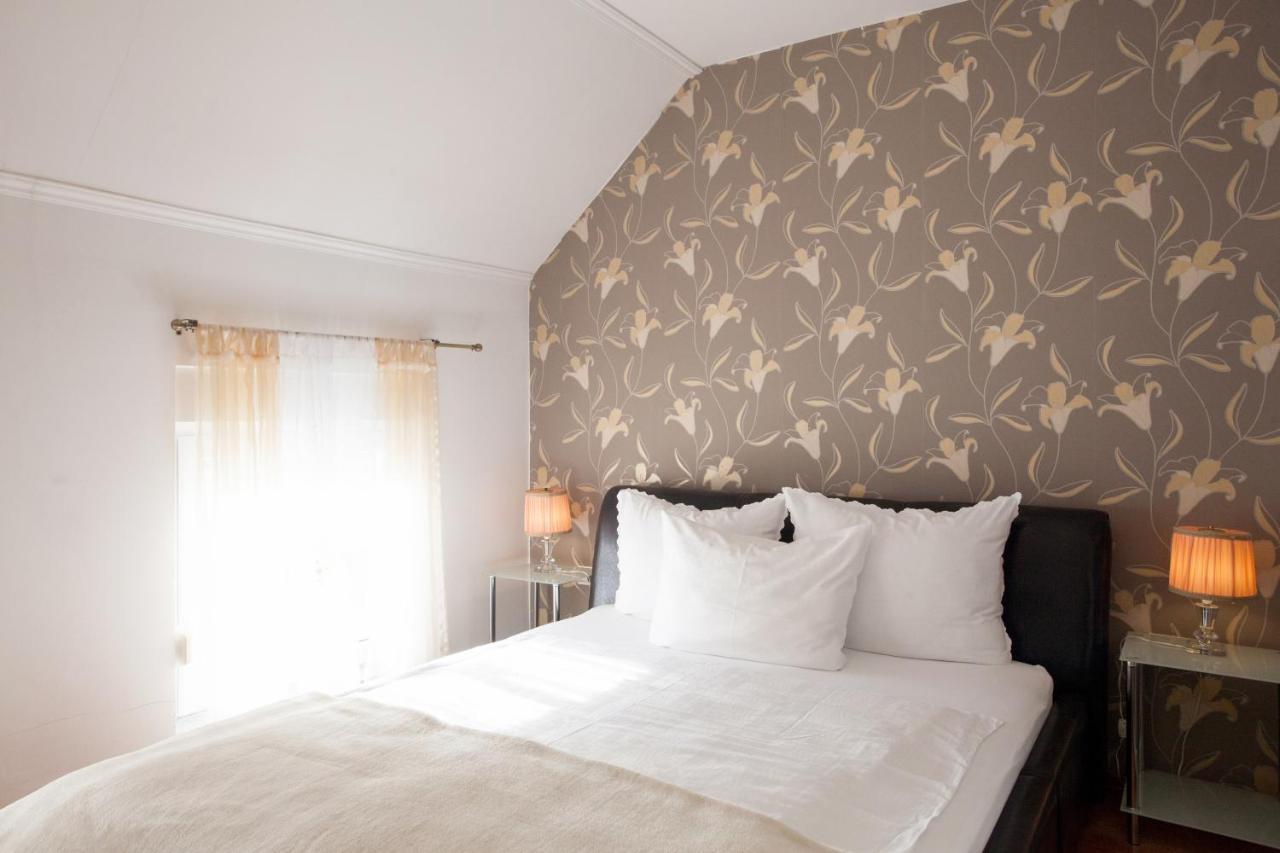 Vila Rosa Vukovar Bed & Breakfast Exterior foto