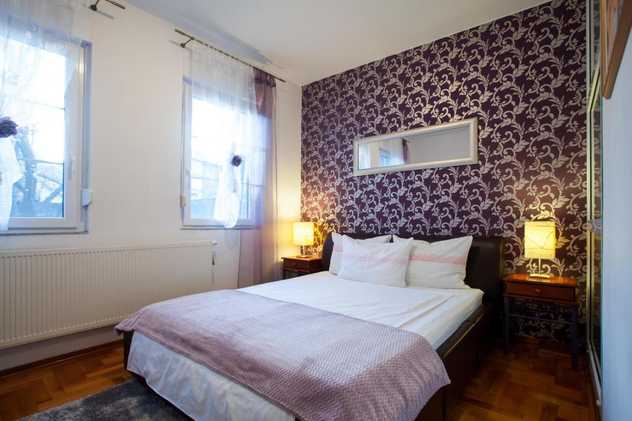 Vila Rosa Vukovar Bed & Breakfast Exterior foto
