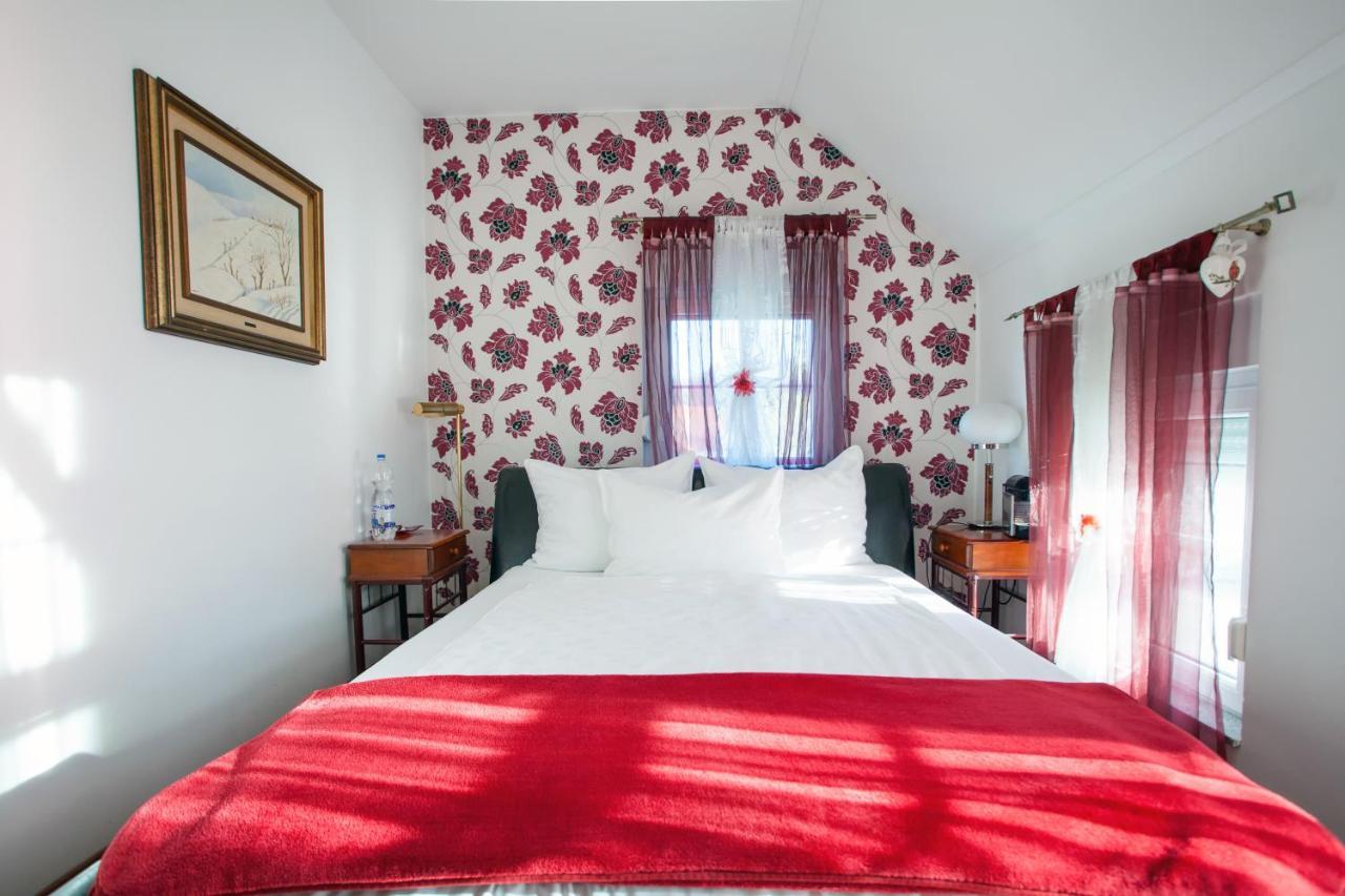 Vila Rosa Vukovar Bed & Breakfast Exterior foto
